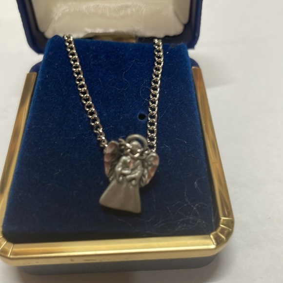 Pewter angel chain and pendant - Picture 2 of 2